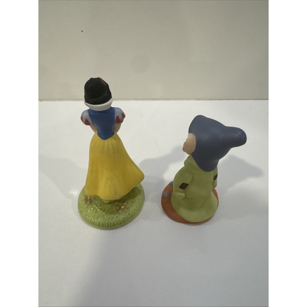 Disney Snow White & Dopey - Grolier Porcelain Figurines SW45 - Picture 2 of 6